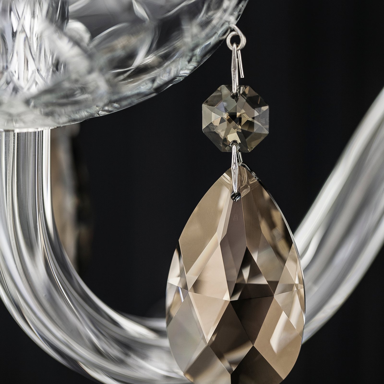 104_AP_3_chrome_crystal_macro2_Olympia_GrandoLuce 104 AP 3 chrome crystal macro2 Olympia GrandoLuce