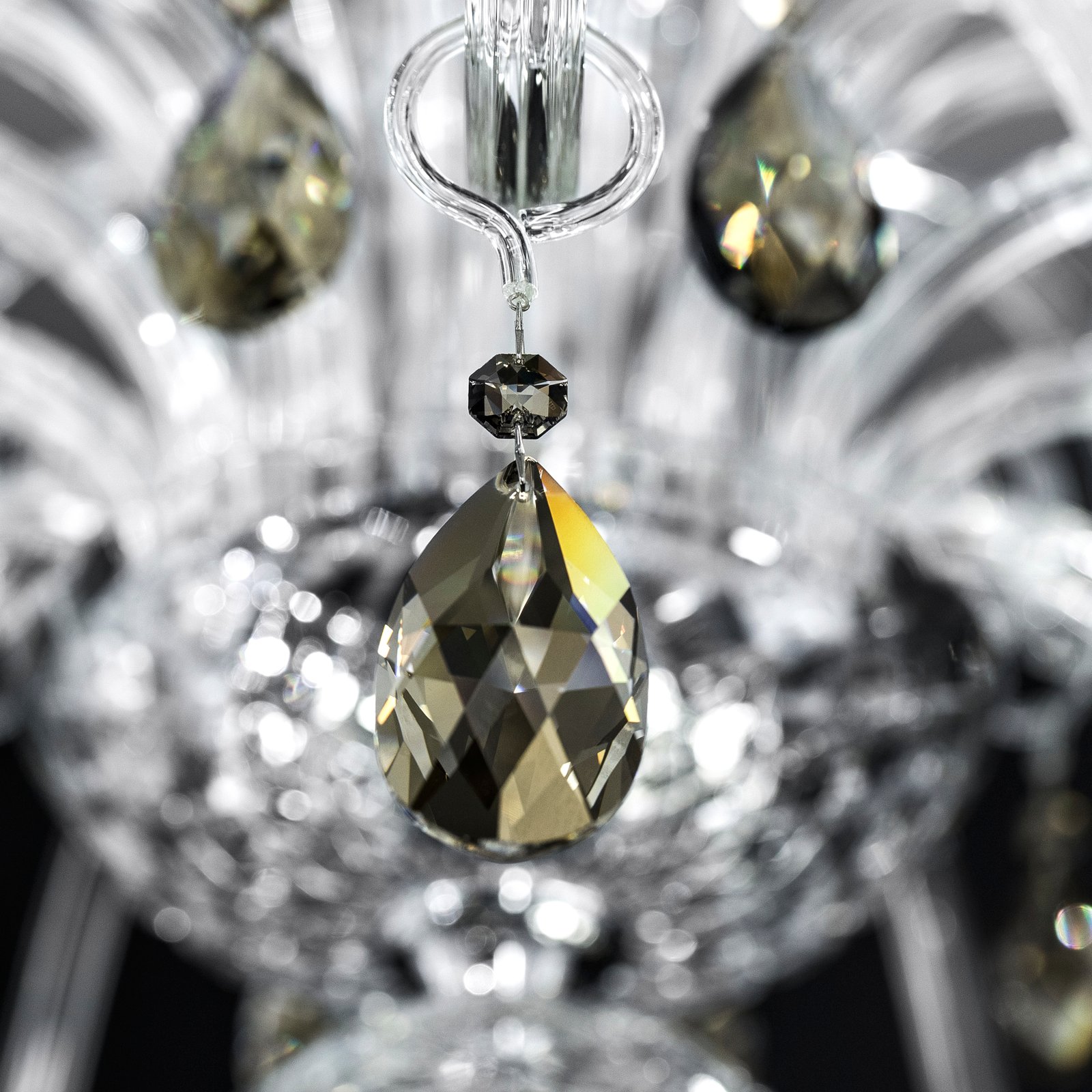 106_CH_12_chrome_crystal_macro3_Iokasti_GrandoLuce 106 CH 12 chrome crystal macro3 Iokasti GrandoLuce