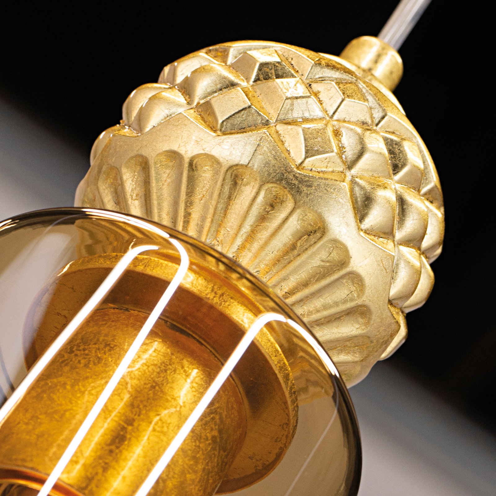 111_S_2_gold_leaf_honey_macro2_Nefeli_GrandoLuce 111 S 2 gold leaf honey macro2 Nefeli GrandoLuce