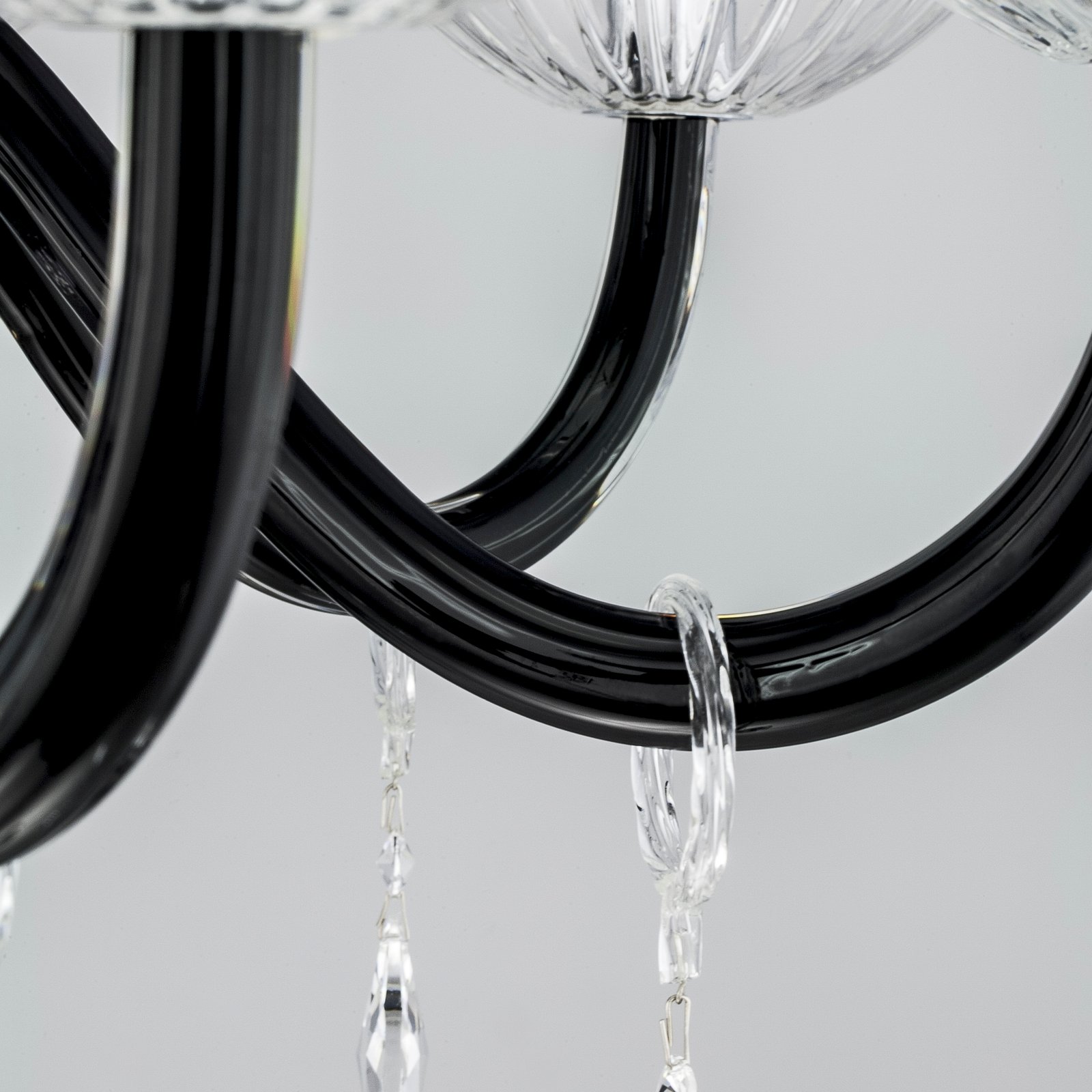 112_CH_12_chrome_black_macro2_Leonie_GrandoLuce 112 CH 12 chrome black macro2 Leonie GrandoLuce